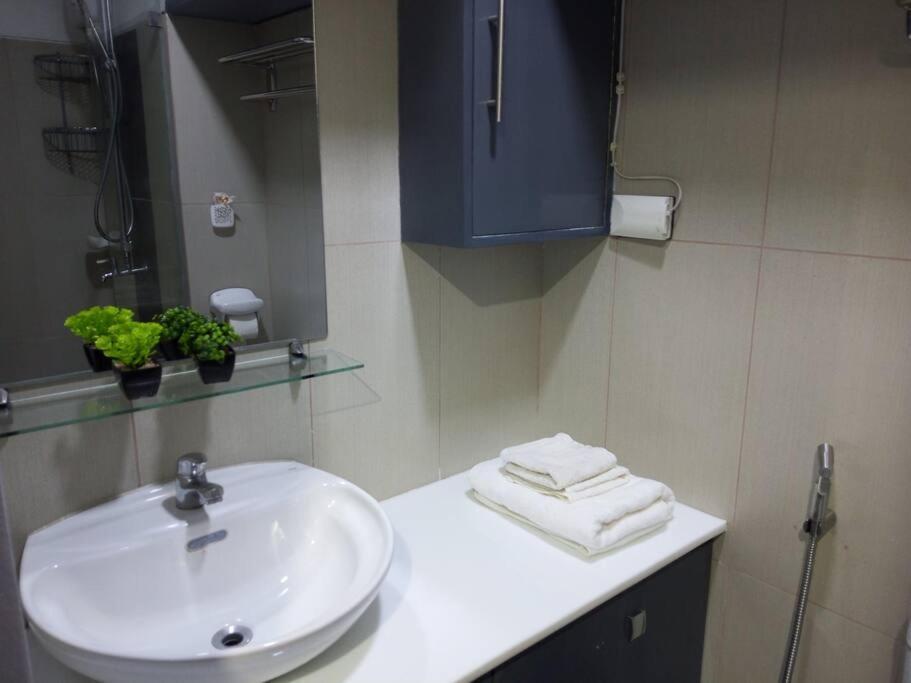 Casa Cintores Condo Near Picc With Free Parking 马尼拉 外观 照片